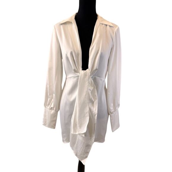 NEW TOPSHOP NORDSTROM Cream Twist Front Satin Mini Shirt Dress Size 6 - Picture 1 of 7